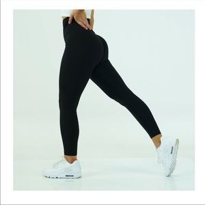NVGTN black signature leggings ! Sold out online